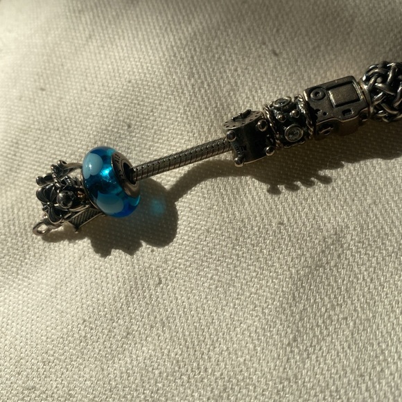18 charms on Pandora bracelet - Picture 2 of 5